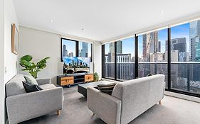 Pristine 2-Bed Unit With Beautiful City Landscape